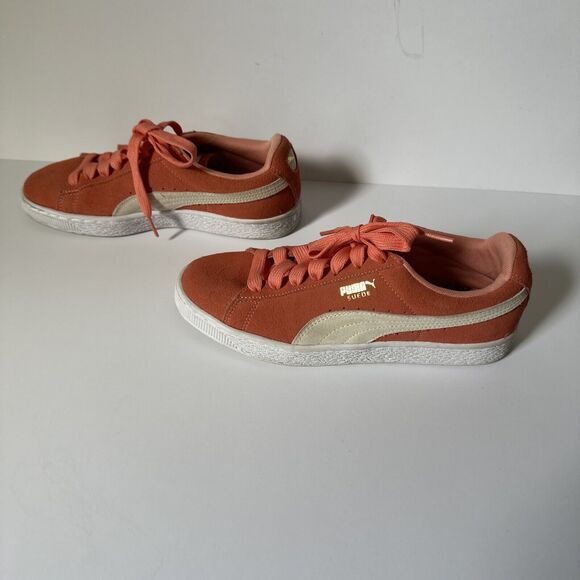 PUMA Suede Classic Coral Low Profile Lace-up Sneakers Tennis Shoes Womens 8 - Picture 2 of 11